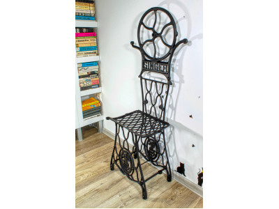 Dizajn retro stolička SINGER šijací stroj - kovová stolička